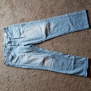 Levis woman's boyfriend jean size 29